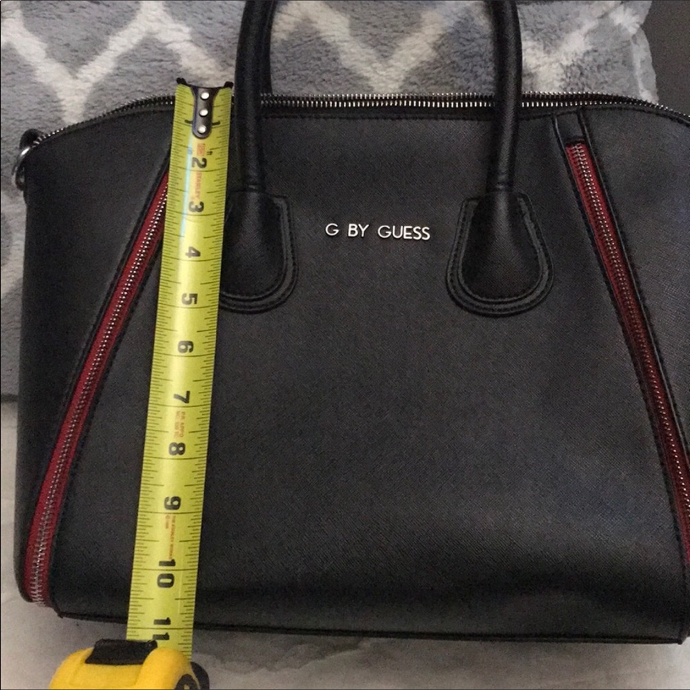 Guess Handbag - Picture 6 of 6